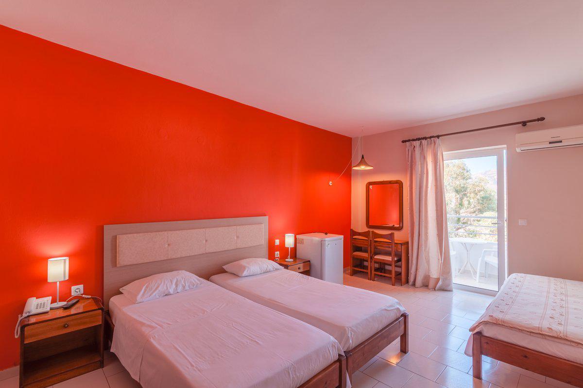 Iolkos Hotel Karpathos Luaran gambar